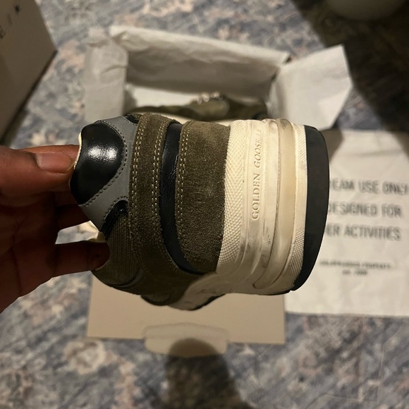 Men’s Golden Goose Dad Star Sneaker - Picture 5 of 7